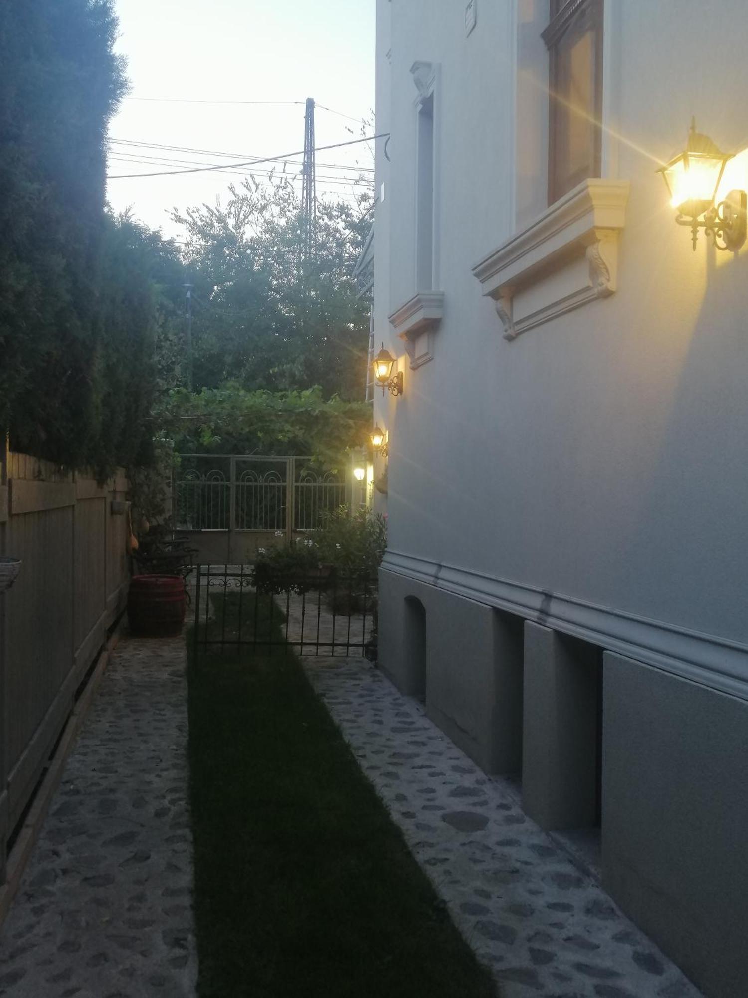 Kuria Apartman With Private Jacuzzi And Pool Budapest Exterior photo